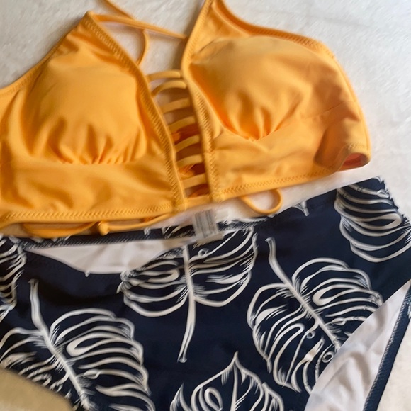 NWT Cupshe Yellow leaf High Waisted Bikini Sz S - Picture 2 of 10